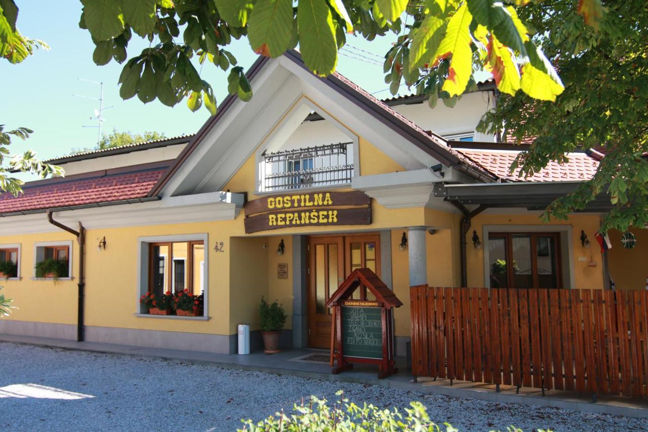 Penzion Repansek Radomlje ภายนอก รูปภาพ